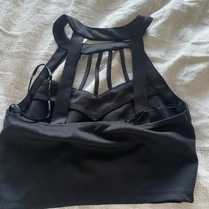Forever 21 black crop top size small